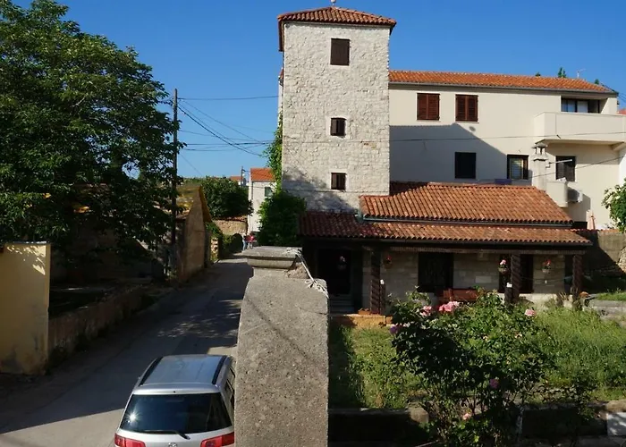 Filip Diklo アパート *